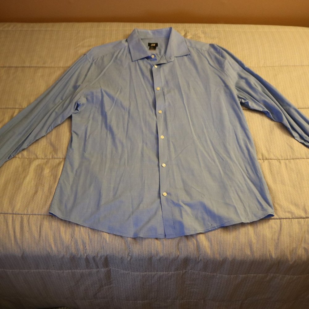 H&M Men's Point Collar Dress Shirt